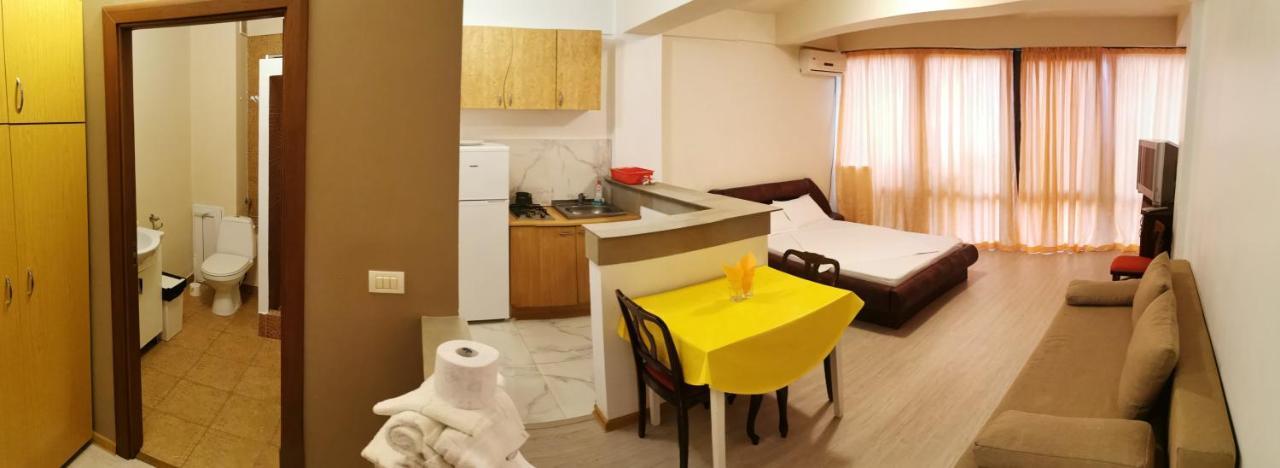 Vila Zuzette Hotel คอนสตันซา ภายนอก รูปภาพ